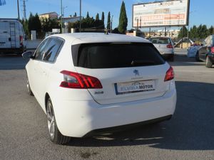 Peugeot 308 5p Allure 1.5 BlueHDi 130 S&S - Foto 6