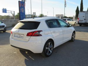 Peugeot 308 5p Allure 1.5 BlueHDi 130 S&S - Foto 9