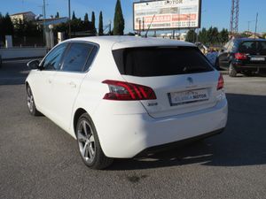 Peugeot 308 5p Allure 1.5 BlueHDi 130 S&S - Foto 5