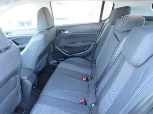 Peugeot 308 5p Allure 1.5 BlueHDi 130 S&S - Foto 32