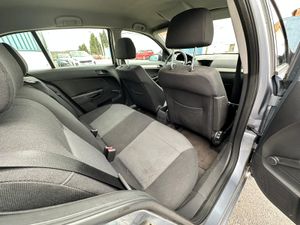 Opel Astra 1.4 16v Enjoy - Foto 9