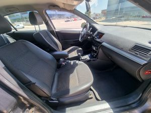 Opel Astra Sedán 1.7CDTi Edition110 - Foto 7