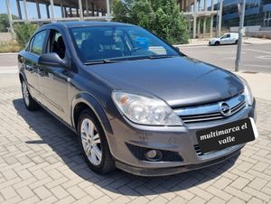 Opel Astra Sedán 1.7CDTi Edition110 - Foto 6