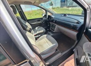 Ford Galaxy 1.9TDi Ghia 150 - Foto 8