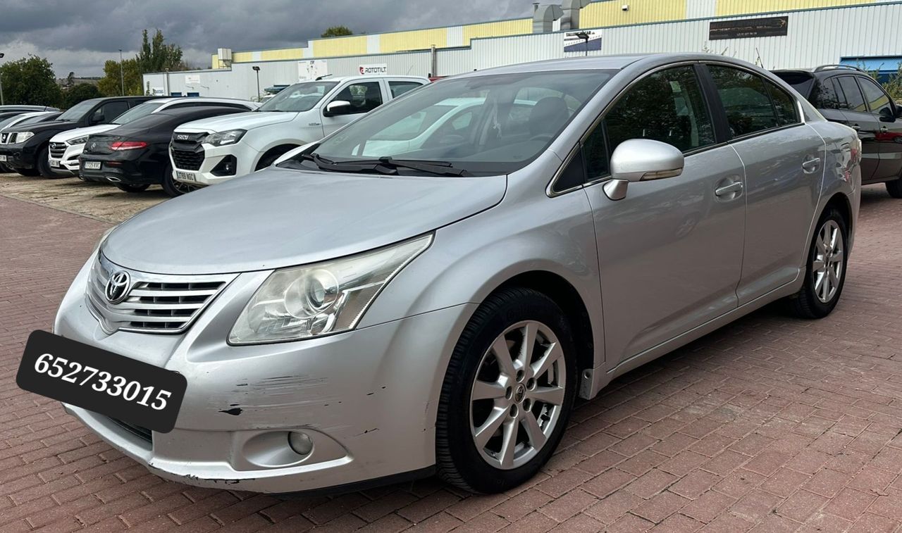 Toyota Avensis 2.2D-4D Active - Foto 1