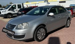 Volkswagen Jetta 1.6 Trendline - Foto 2