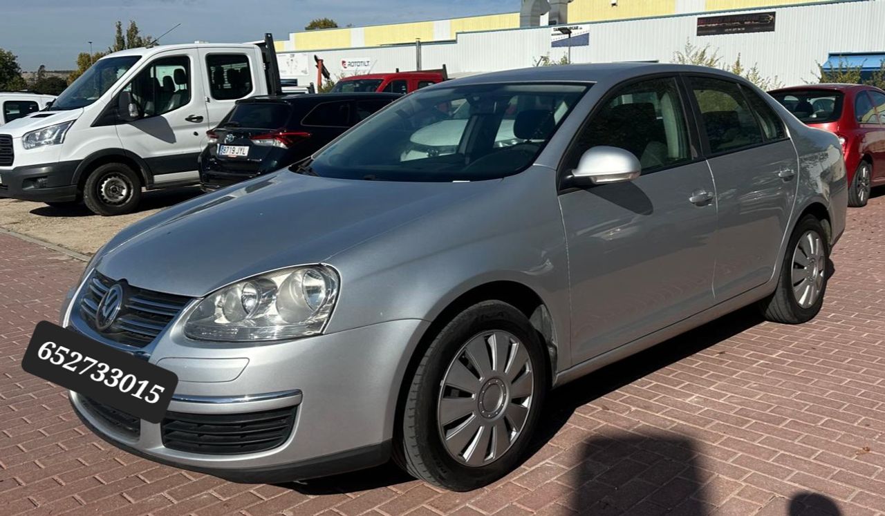 Volkswagen Jetta 1.6 Trendline - Foto 1