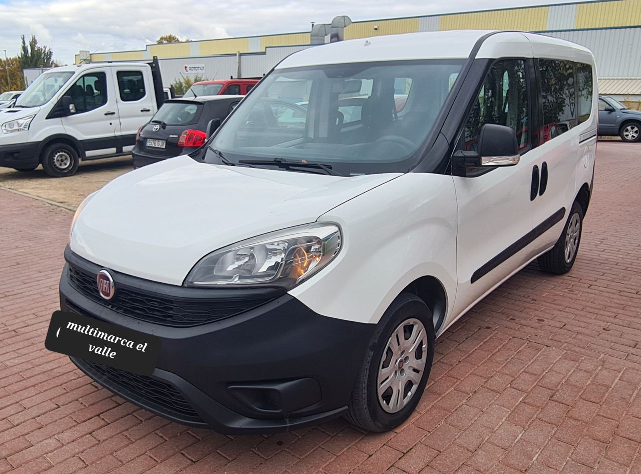 Fiat Doblò Panorama 1.6Mjt Lounge 70kW - Foto 1