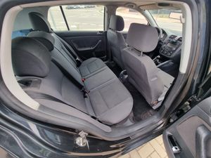 Volkswagen Golf 1.6 FSI Sportline - Foto 7