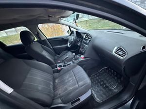 Citroën C4 1.6e-HDi S&S Exclusive 115 - Foto 7