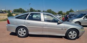 Opel Vectra 5p Comfort 2.0 DTI 16V - Foto 5