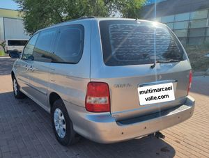 Kia Carnival 2.9 CRDi VGT Active - Foto 3
