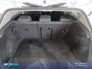 Volkswagen Golf   1.0 TSI 81kW (110CV) Life - Foto 6