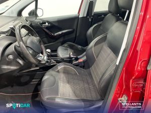 Peugeot 2008   PureTech 110 S&S 6 Vel. MAN GT Line - Foto 9