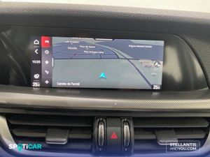 Alfa Romeo Stelvio  2.2 Diésel 140kW (190CV)  Q4 Sprint - Foto 17