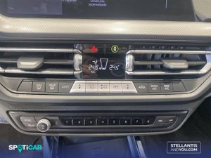 BMW Serie 1  118d  Auto. Business - Foto 21