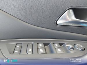 Peugeot 308  5P  PureTech 130 S&S MAN Allure - Foto 13