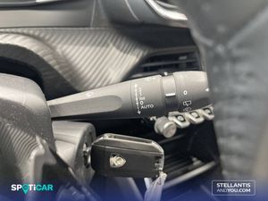 Peugeot 2008   Gasolina 100 S&S 6 Vel. MAN Allure - Foto 15