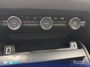 Citroën C4  Hybrid 136 e-DCS6 Plus - Foto 14