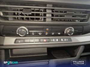 Peugeot Expert eExpert 3 eExpert Furgón 100kW Batería 75kWh Std - - Foto 17