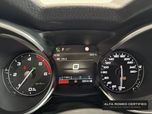 Alfa Romeo Stelvio  2.2 Diésel 140kW (190CV)  Q4 Sprint - Foto 16