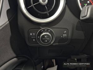 Alfa Romeo Stelvio  2.2 Diésel 140kW (190CV)  Q4 Sprint - Foto 21