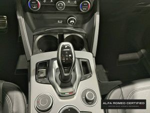 Alfa Romeo Stelvio  2.2 Diésel 140kW (190CV)  Q4 Sprint - Foto 20