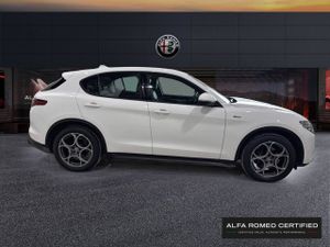 Alfa Romeo Stelvio  2.2 Diésel 140kW (190CV)  Q4 Sprint - Foto 4