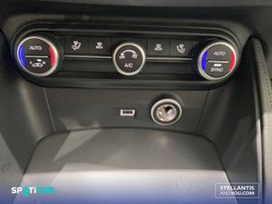 Alfa Romeo Stelvio  2.2 Diésel 140kW (190CV)  Q4 Sprint - Foto 16