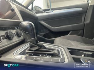 Volkswagen Passat   2.0 TDI 110kW (150CV) DSG Advance - Foto 12