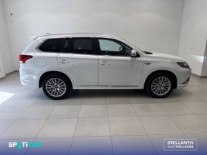 Mitsubishi Outlander  2.4 PHEV  Auto 4WD Kaiteki+ - Foto 4