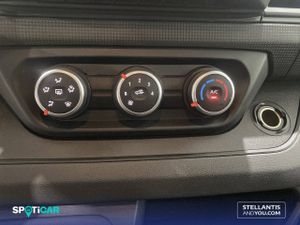 Renault Trafic  Furgón L2H1 Blue dCi 96 Kw (130 CV) CUA - - Foto 15