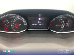 Peugeot 308  5p  PureTech 130 S&S EAT8 Style - Foto 23