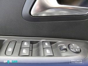 Peugeot 208   Puretech 100 Allure - Foto 12
