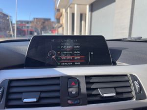 BMW Serie 3 318i Touring - Foto 20