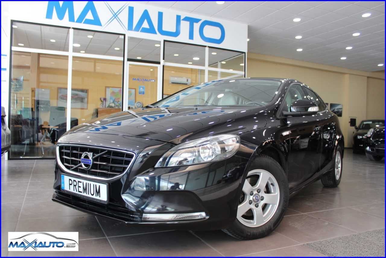 Volvo V40 D2 115   - Foto 1