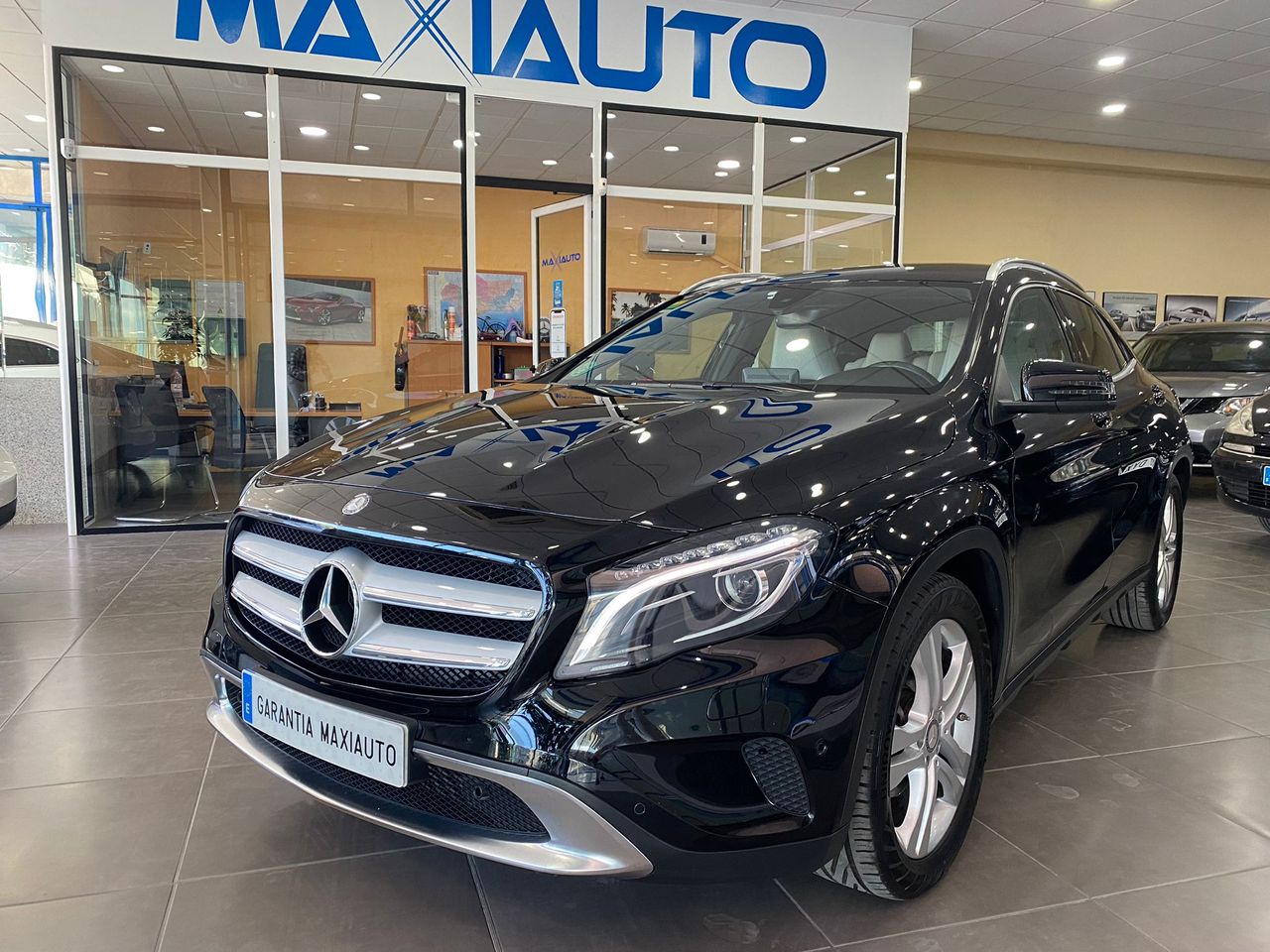 Mercedes GLA 200 D 136 CV URBAN LINE   - Foto 1