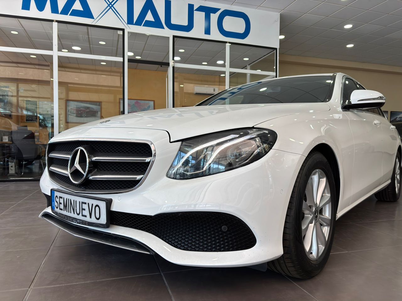 Mercedes Clase E 220 D 9G-TRONIC 194 CV   - Foto 1