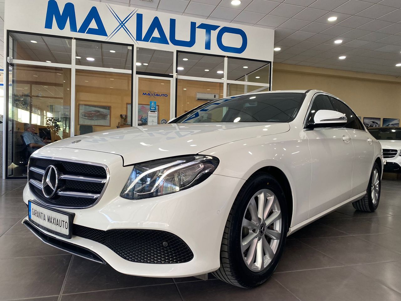 Mercedes Clase E 220 D 9G-TRONIC 194 CV   - Foto 1