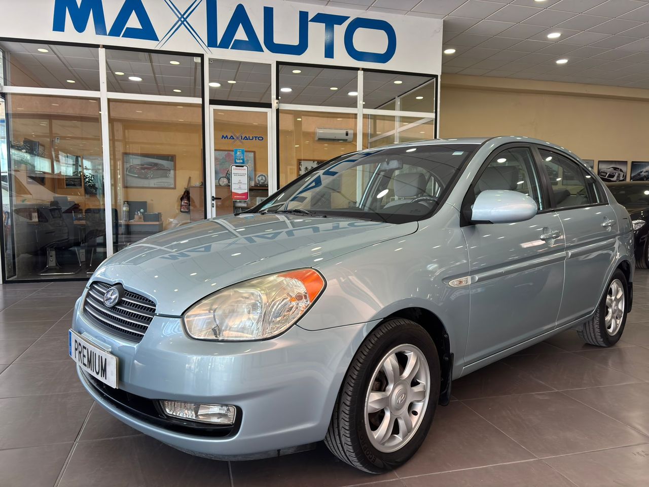 Hyundai Accent 1.6 GLS 112 CV 5 PUERTAS   - Foto 1