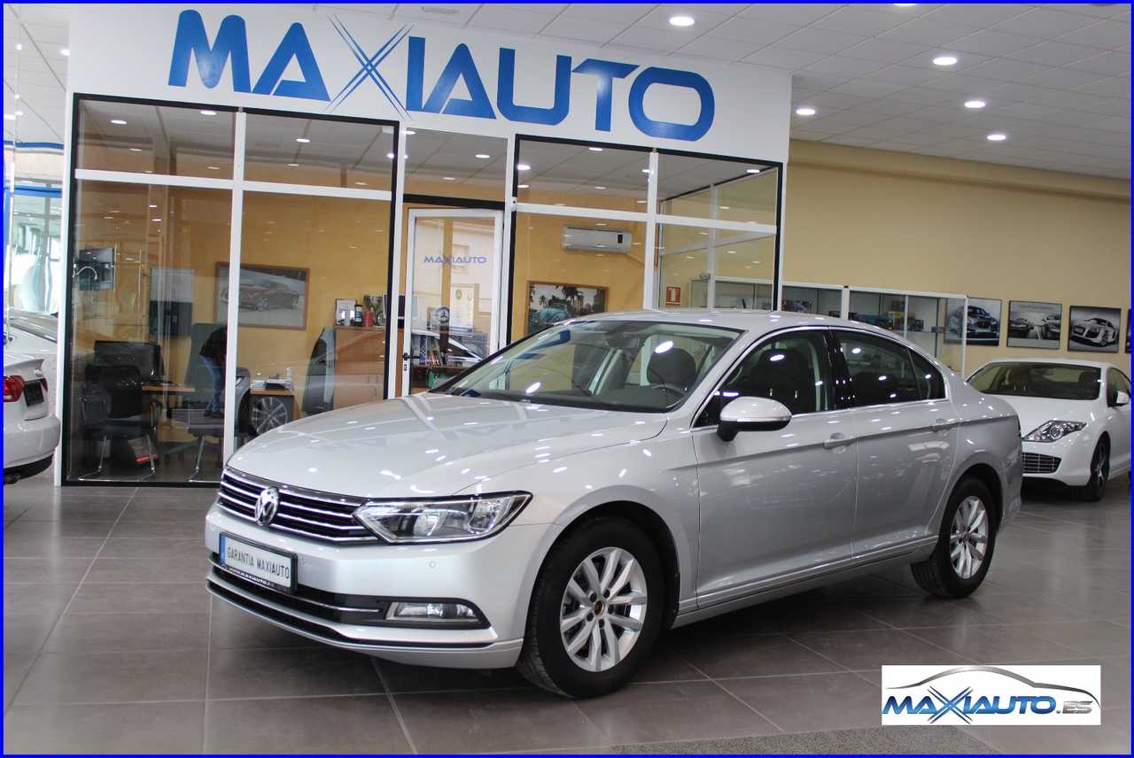 Volkswagen Passat TDI 150 CONFORTLINE   - Foto 1