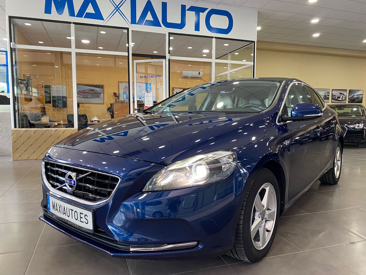 Volvo V40 D2 120 CV OCEAN RACE   - Foto 1