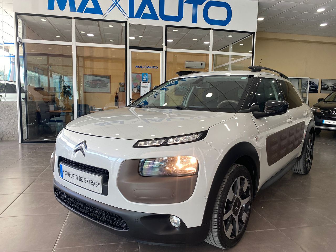 Citroën C4 Cactus C4 CACTUS e-HDI 92 CV ETG6 SHINE EDITION MOONLIGHT   - Foto 1