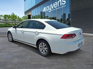 Volkswagen Passat Business 2.0 Tdi 90kw (122cv) Dsg - Foto 6