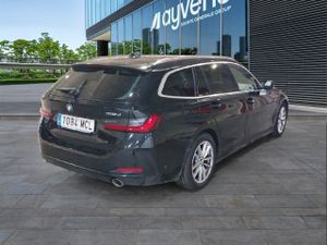 Bmw Series 3 318d Auto.touring - Foto 4