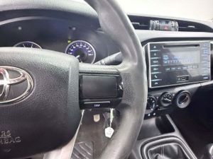 Toyota Hilux 2.4 D4D Cabina Doble GX  - Foto 17
