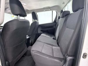 Toyota Hilux 2.4 D4D Cabina Doble GX  - Foto 13