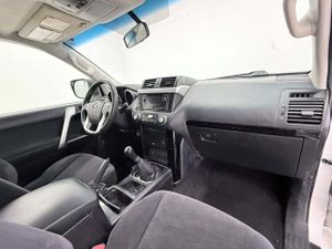 Toyota Land Cruiser 2.8 D4D GX  - Foto 9
