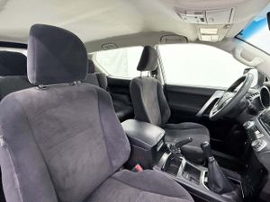 Toyota Land Cruiser 2.8 D4D GX  - Foto 31