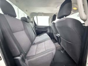 Toyota Hilux 2.4 D4D Cabina Doble GX  - Foto 11
